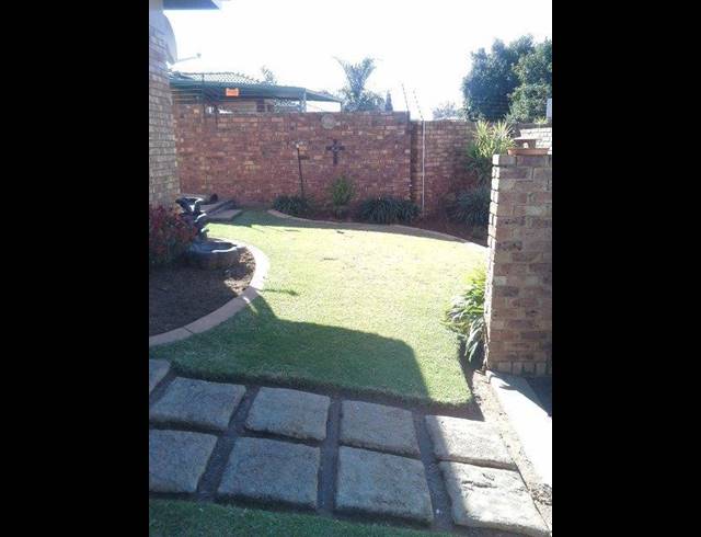 3 BEDROOM CLUSTER FOR SALE IN DALPARK EXT 1